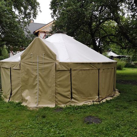 Jurten Im Garten Eden Bub Hotel Gutzkow Exterior foto