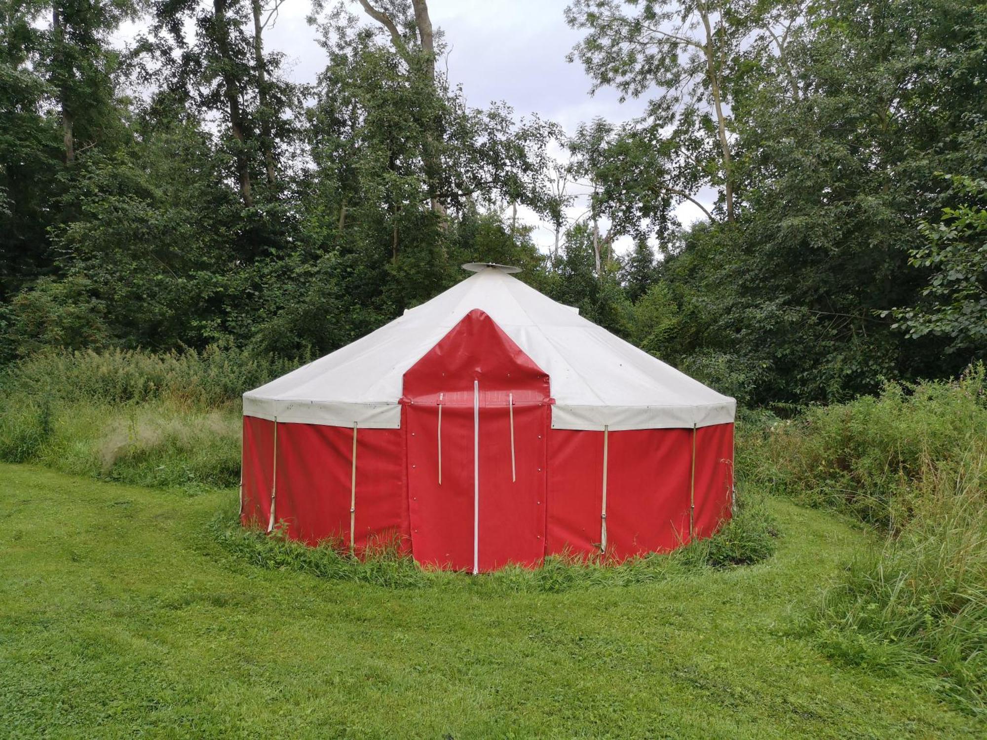Jurten Im Garten Eden Bub Hotel Gutzkow Exterior foto
